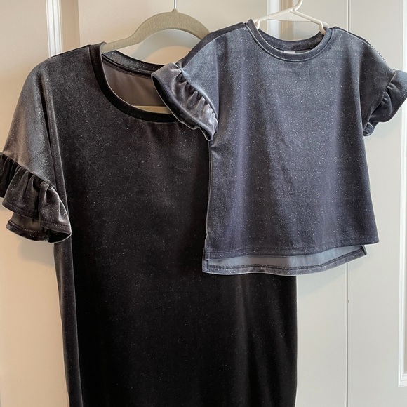 Mommy and me matching glitter holiday shirts. - Picture 2 of 9